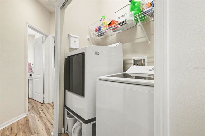 Image No.25-5 Bed Townhouse for sale