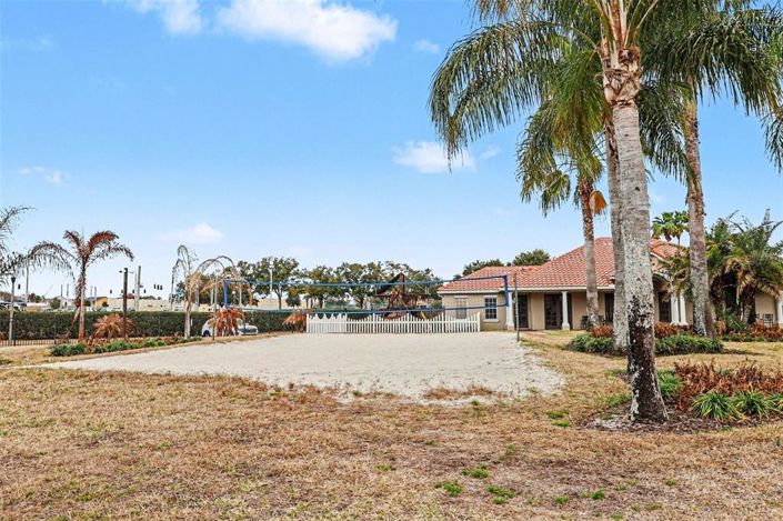 Image No.31-5 Bed Townhouse for sale