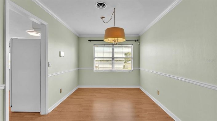 Image No.10-3 Bed House for sale