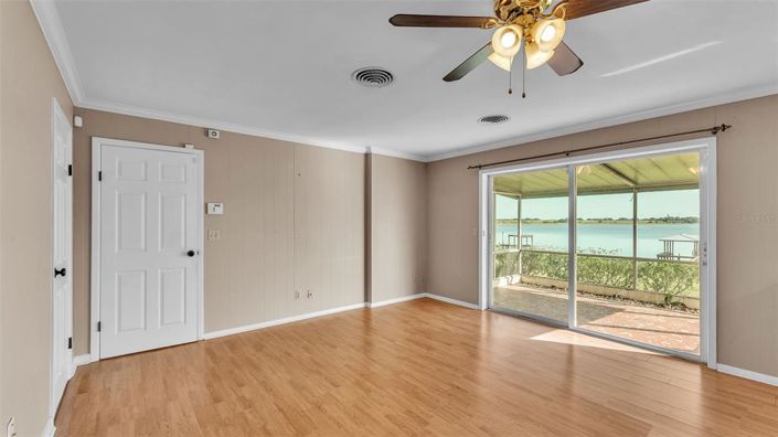 Image No.19-3 Bed House for sale