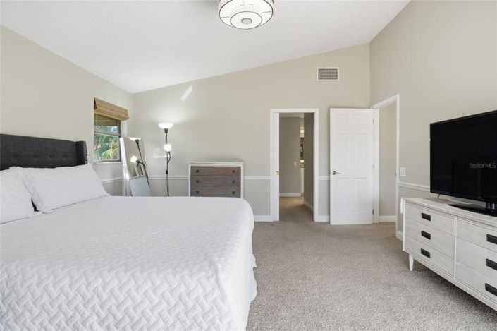 Image No.15-2 Bed House for sale