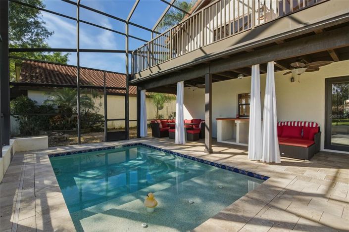 Image No.8-2 Bed House for sale