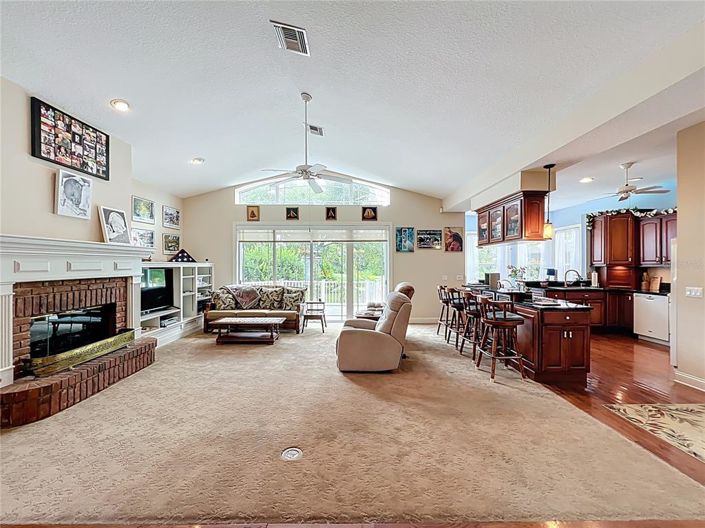 Image No.14-4 Bed House for sale