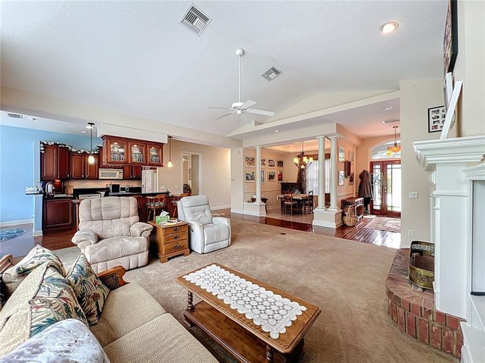 Image No.16-4 Bed House for sale