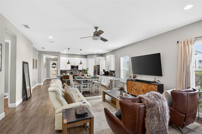 Image No.12-3 Bed House for sale