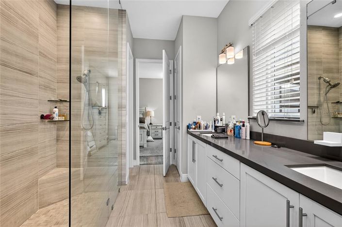 Image No.15-3 Bed House for sale