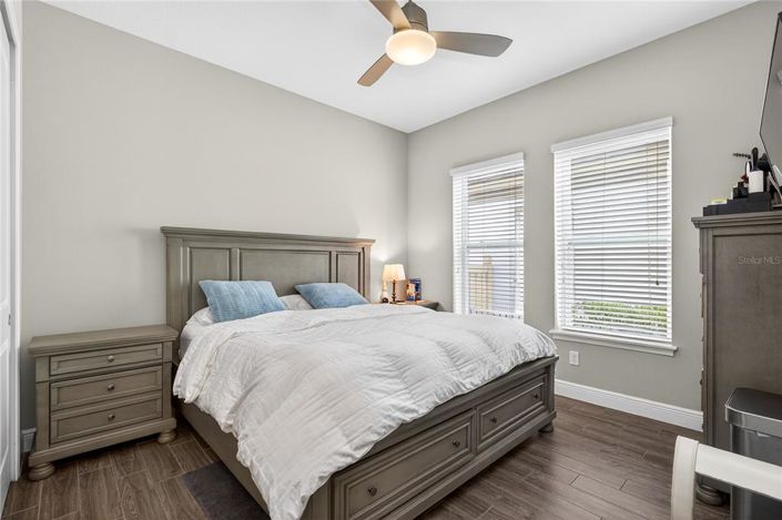 Image No.17-3 Bed House for sale