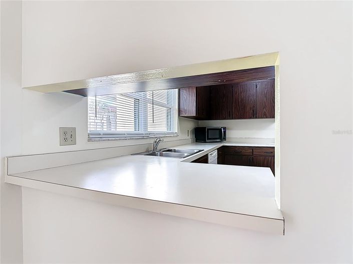 Image No.15-3 Bed Townhouse for sale