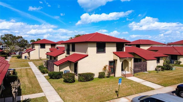 Image No.2-3 Bed Townhouse for sale