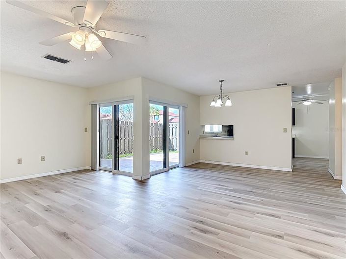 Image No.4-3 Bed Townhouse for sale