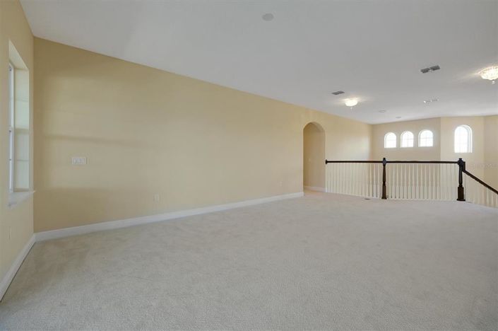 Image No.24-5 Bed House for sale