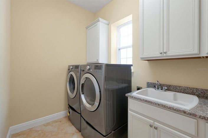 Image No.45-5 Bed House for sale