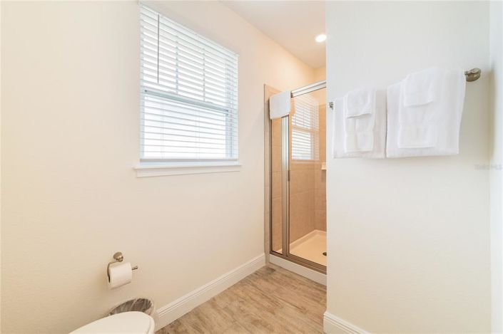 Image No.15-5 Bed House for sale