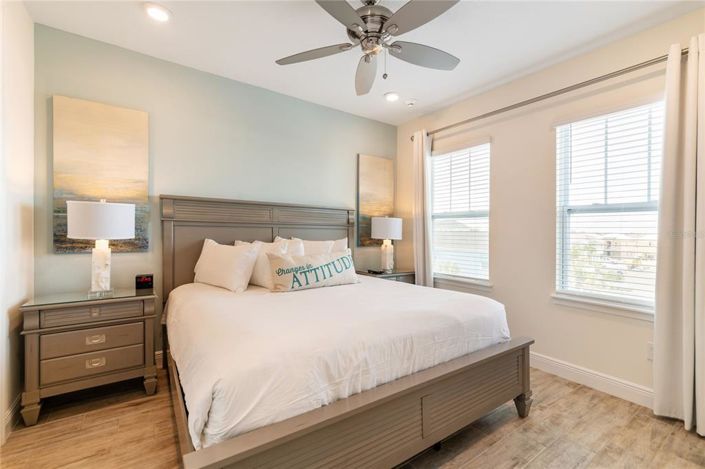 Image No.24-5 Bed House for sale