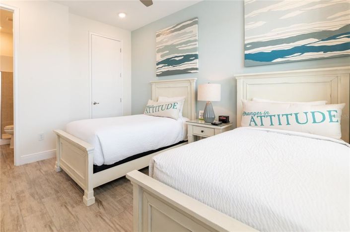 Image No.28-5 Bed House for sale