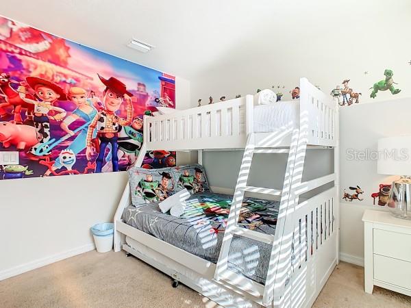 Image No.18-5 Bed Townhouse for sale