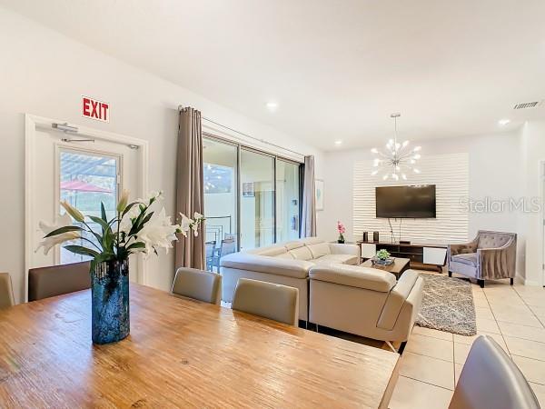 Image No.5-5 Bed Townhouse for sale