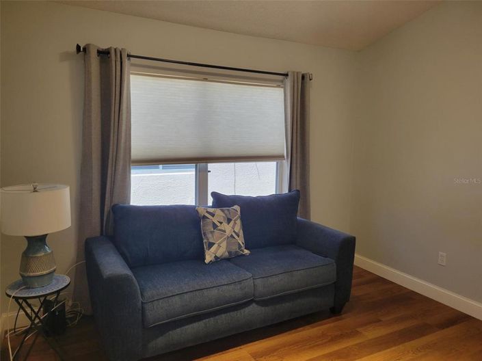 Image No.18-2 Bed House for sale