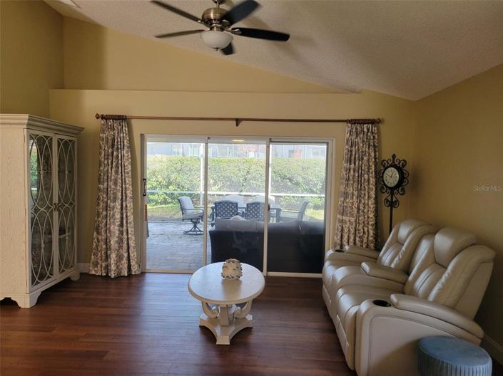 Image No.7-2 Bed House for sale