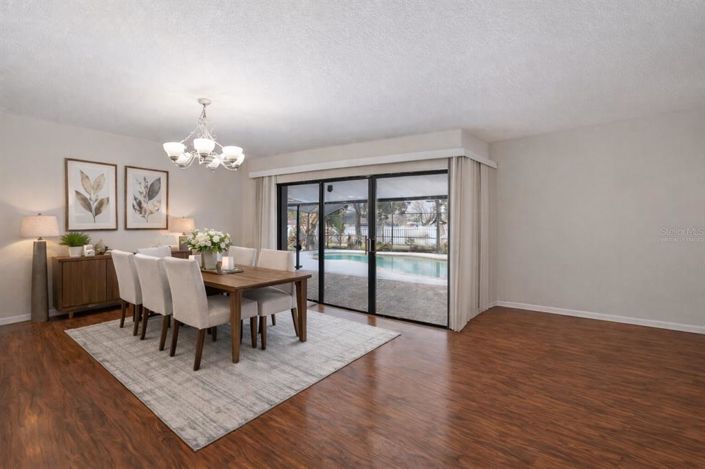 Image No.22-5 Bed House for sale