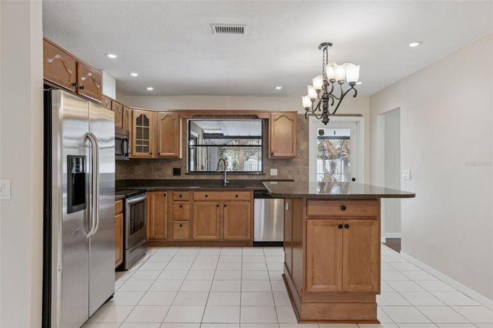 Image No.39-5 Bed House for sale