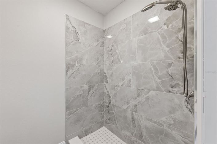 Image No.51-5 Bed House for sale