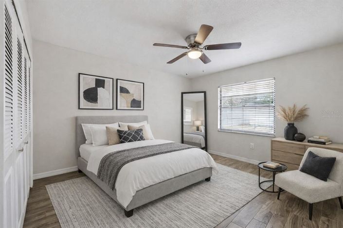 Image No.7-5 Bed House for sale