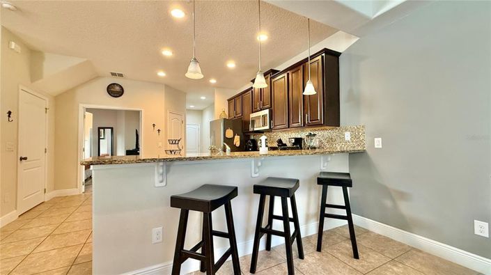 Image No.11-4 Bed Townhouse for sale