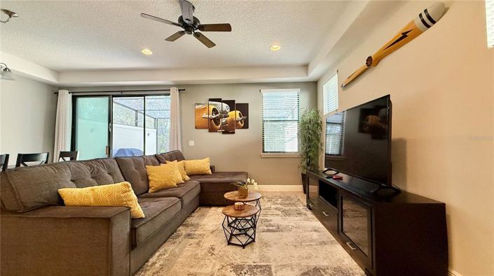 Image No.3-4 Bed Townhouse for sale