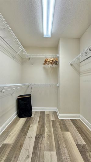 Image No.32-4 Bed Townhouse for sale