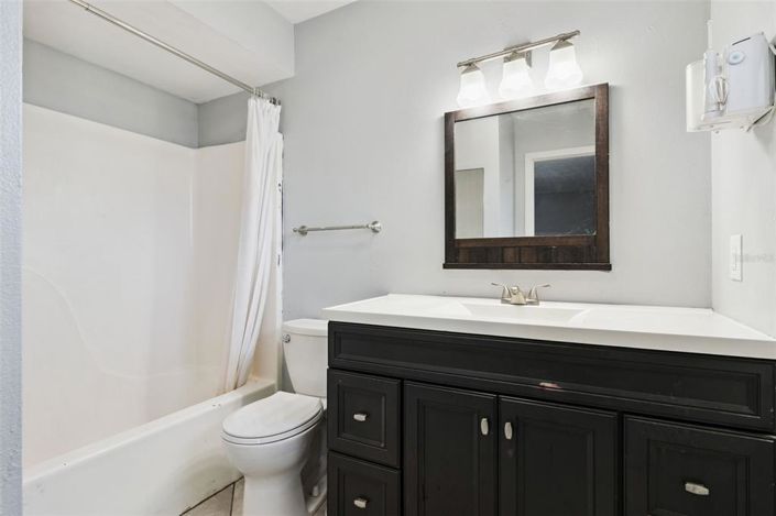 Image No.15-3 Bed House for sale