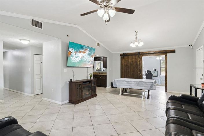 Image No.6-3 Bed House for sale