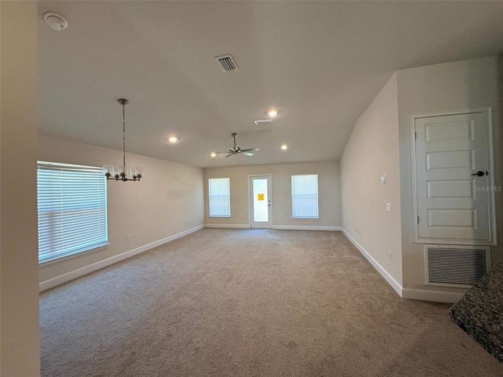 Image No.9-Maison de 4 chambres à vendre à Saint John