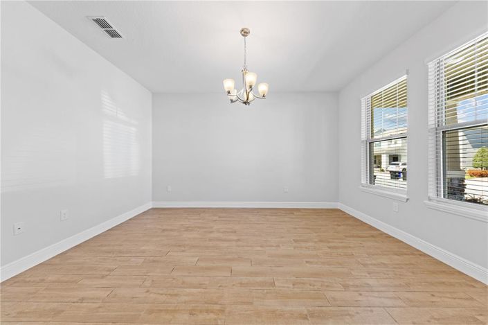 Image No.24-4 Bed House for sale