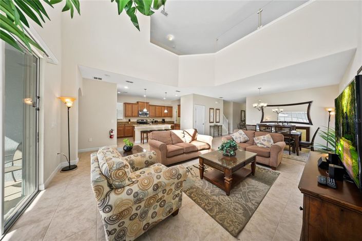 Image No.18-5 Bed House for sale