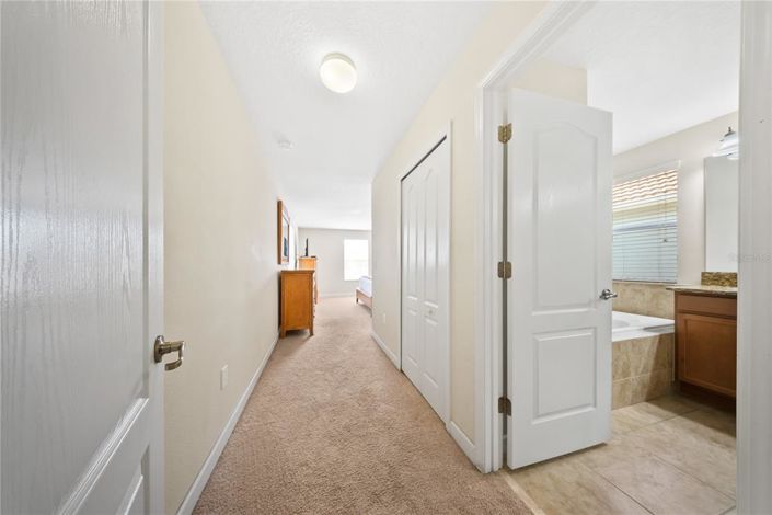 Image No.35-5 Bed House for sale