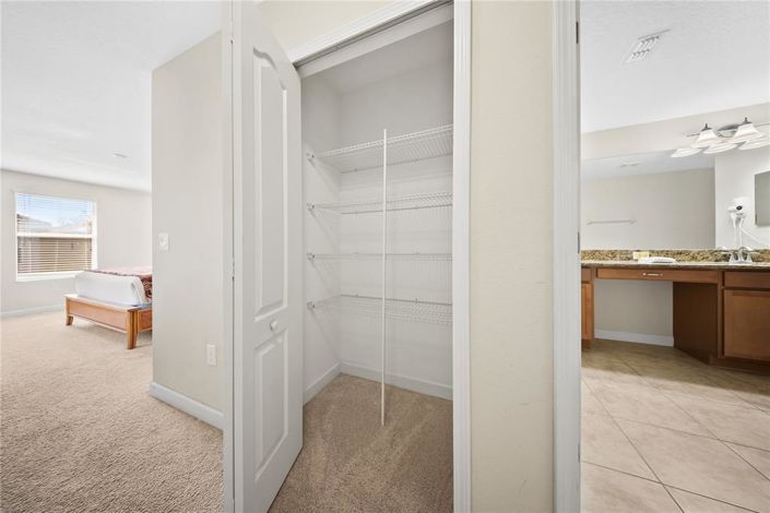 Image No.40-5 Bed House for sale