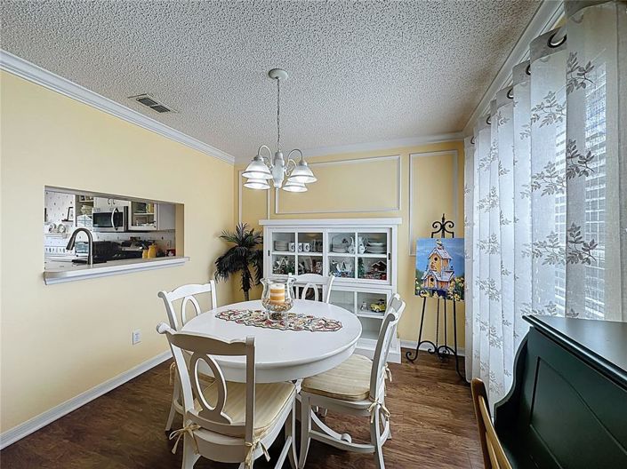 Image No.11-2 Bed House for sale