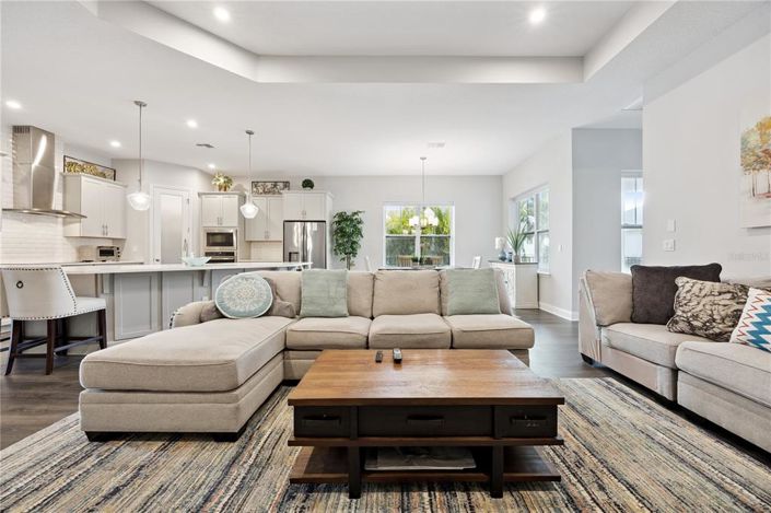 Image No.18-3 Bed House for sale