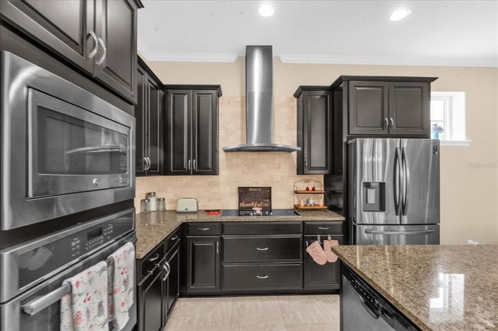 Image No.10-3 Bed House for sale