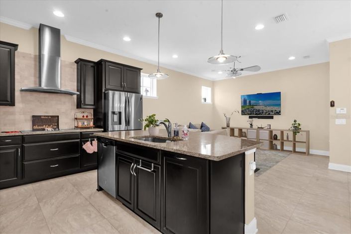 Image No.12-3 Bed House for sale