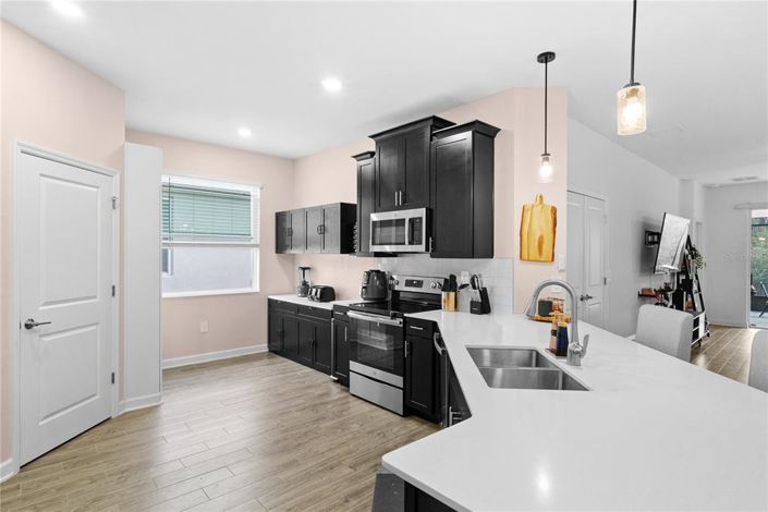 Image No.10-4 Bed House for sale