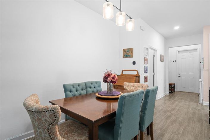 Image No.13-4 Bed House for sale