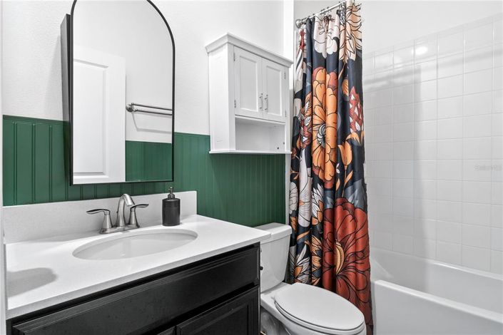 Image No.15-4 Bed House for sale