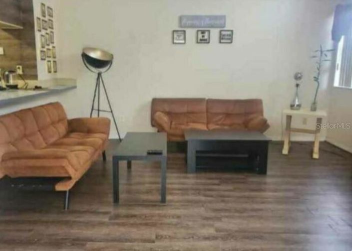 Image No.2-Appartement de 2 chambres à vendre à Saint John