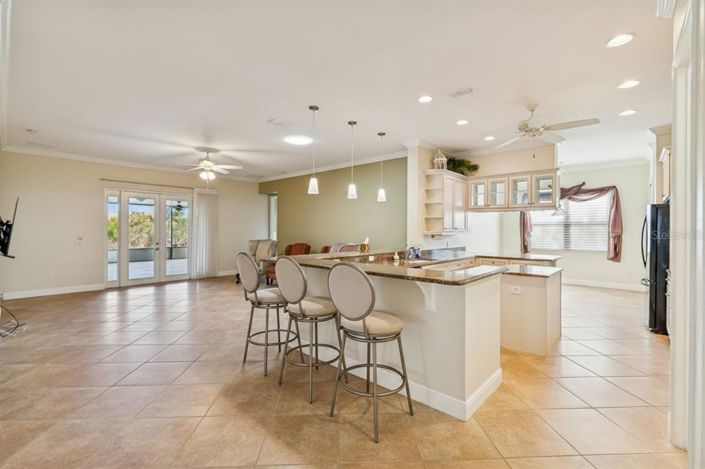 Image No.12-3 Bed House for sale