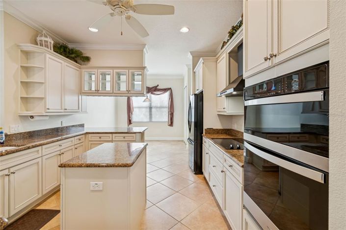 Image No.16-3 Bed House for sale