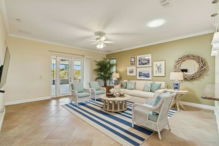 Image No.8-3 Bed House for sale