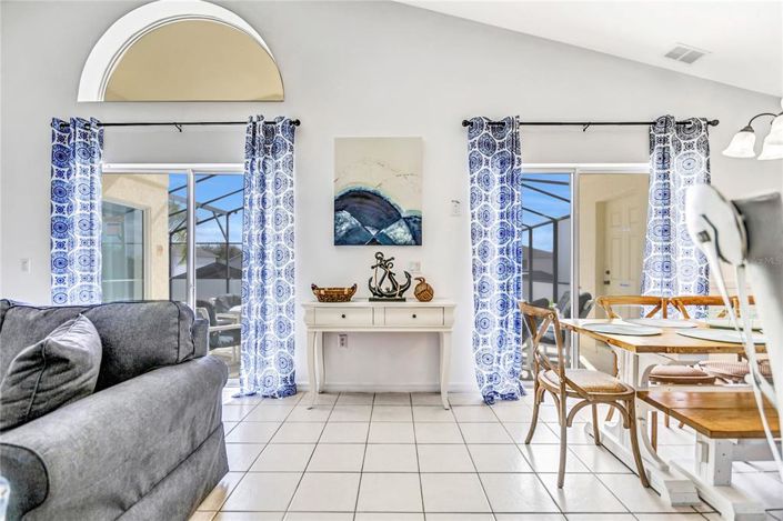 Image No.4-Maison de 4 chambres à vendre à Saint John