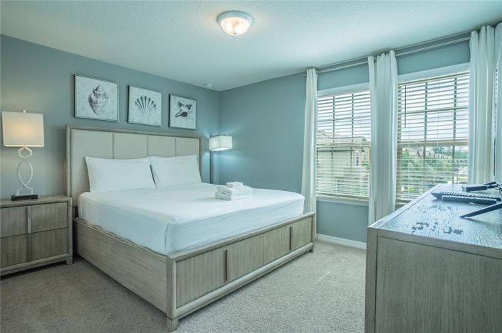 Image No.18-8 Bed House for sale